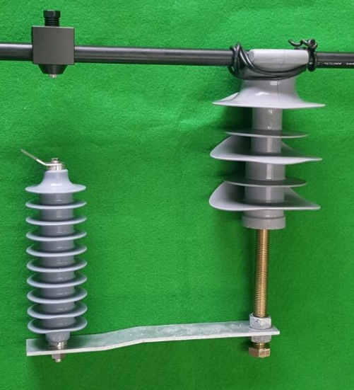 Airgap lightning arrester